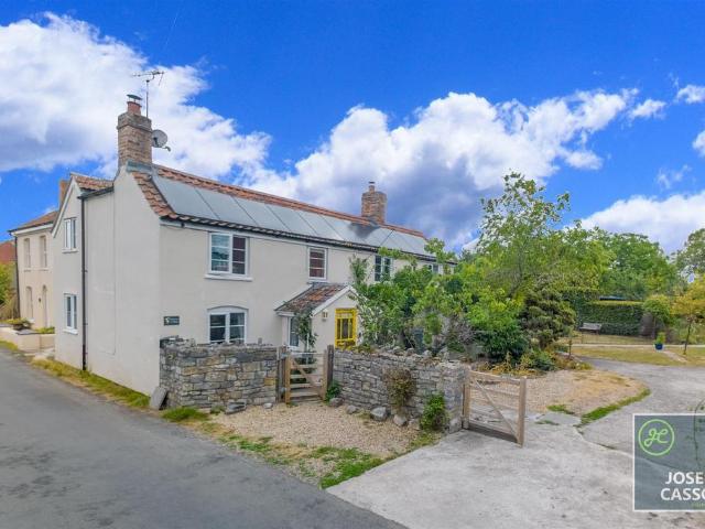House for sale in Northmoor Green or Moorland, North Petherton