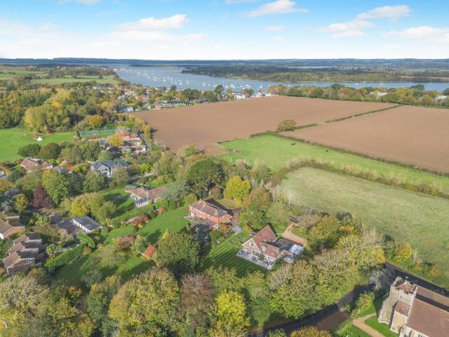 House for sale in Littlecote, West Sussex