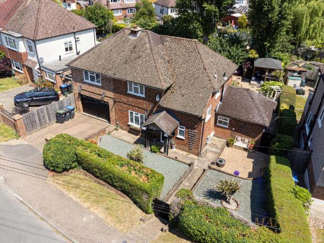 House for sale in Perryfields, West Sussex