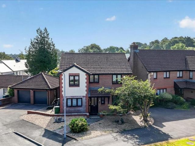 House for sale in Falcon Lodge, Wales