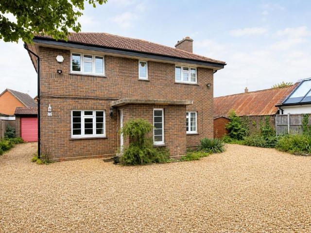 House for sale in Toddington, Bedfordshire