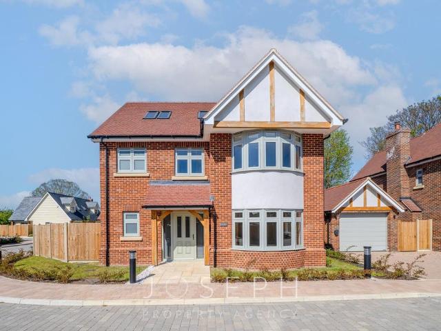 House for sale in The Dales, Key Street