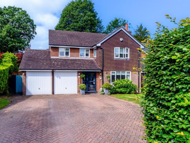 House for sale in Sandown Park, Kent
