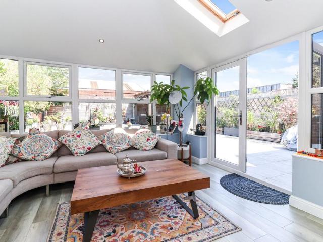House for sale in Batchworth, Hertfordshire