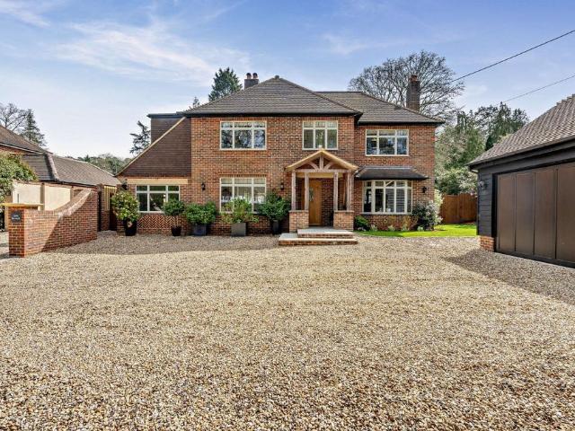 House for sale in Wrecclesham, Fole