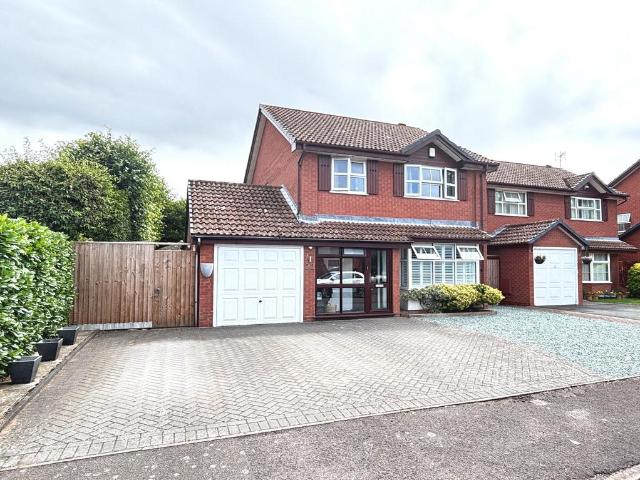House for sale in Gloucester, Gloucestershire