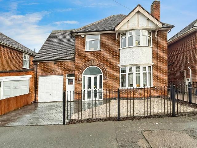 House for sale in Humberstone, Leicester