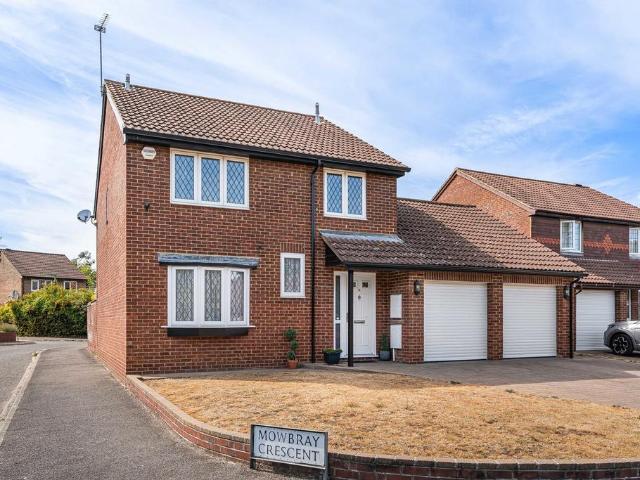 House for sale in Row Town, Surrey