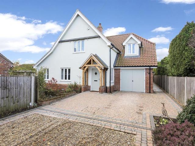 House for sale in Bedingfield, Suffolk