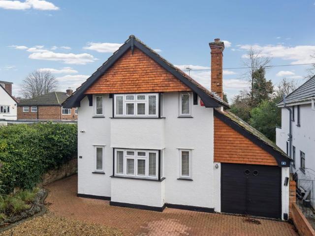 House for sale in Iver, Richings Park