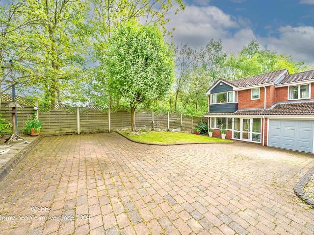 House for sale in Heath Hayes and Wimblebury, Chadsmoor