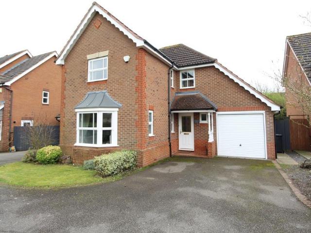House for sale in Stanford On Avon, Leicestershire