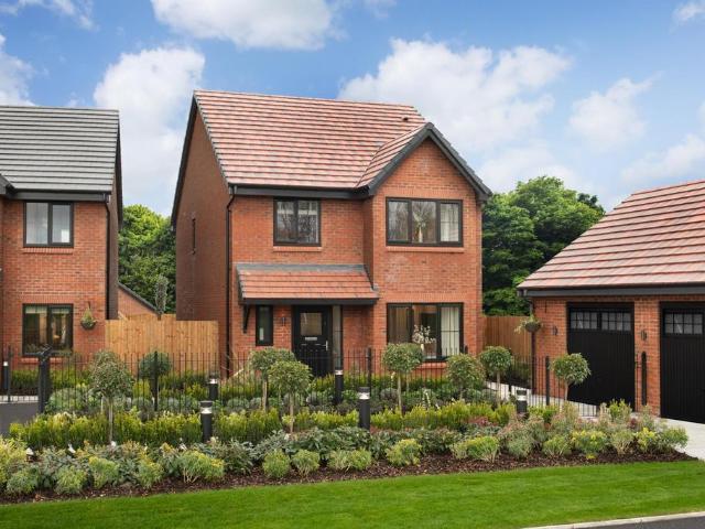 House for sale in Daisy Hill, Bolton