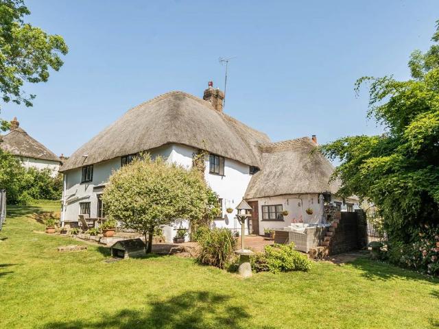 House for sale in Milborne St Andrew, East Dorset