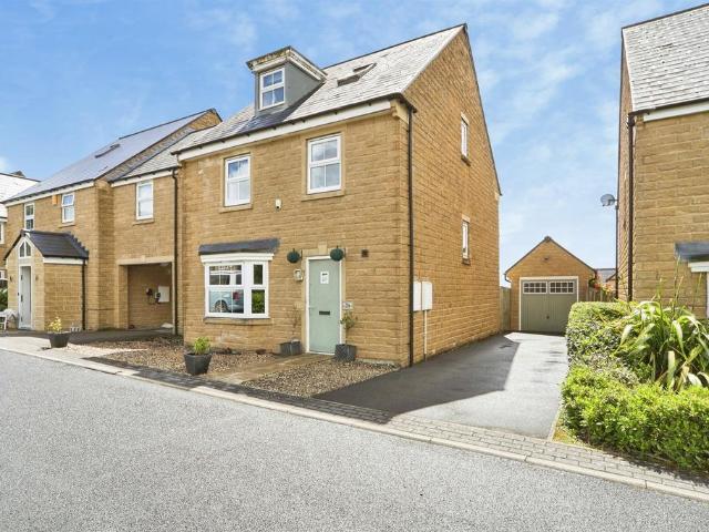 House for sale in Baildon