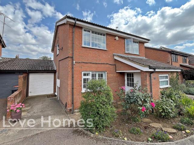 House for sale in Toddington, Bedfordshire