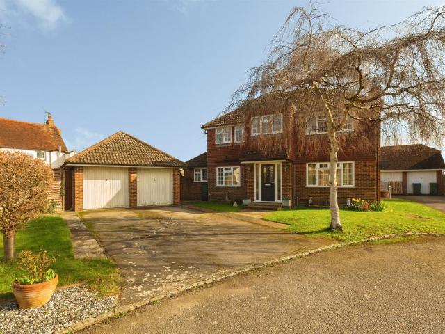 House for sale in Bierton, Buckinghamshire