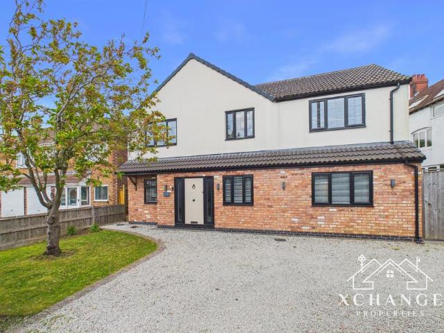 House for sale in Camp Hill, Warwickshire