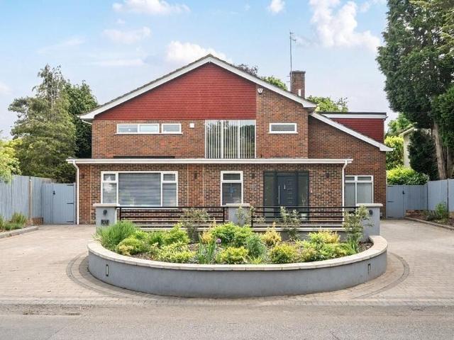 House for sale in Bickley, Greater London