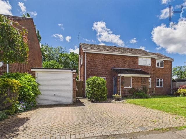 House for sale in Symonds Green, Shephall