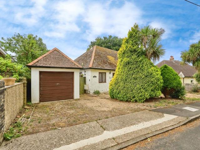 House for sale in Alverstone, Isle Of Wight