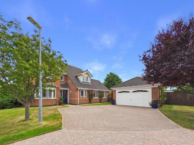 House for sale in Elloughton-cum-Brough, Elloughton