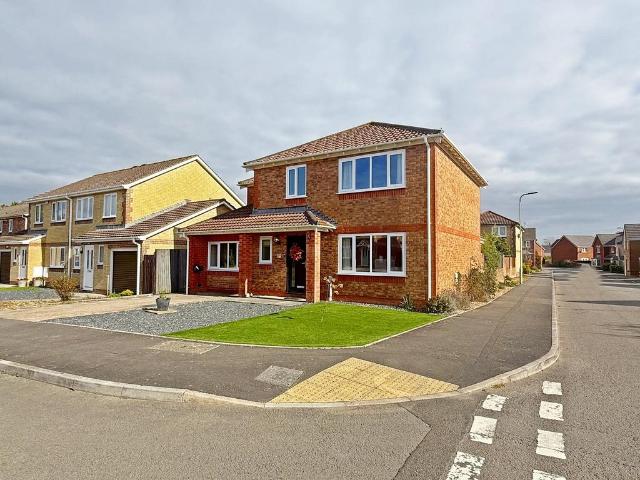 House for sale in Llanharry