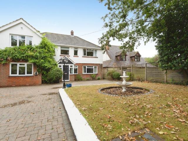 House for sale in Hythe and Dibden, Ashurst Bridge
