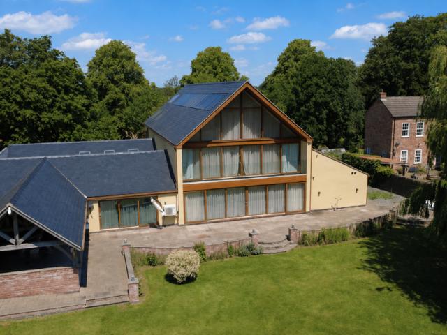 House for sale in Cowbridge, Boston
