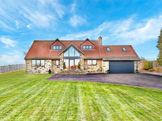 House for sale in Clayton, South Yorkshire