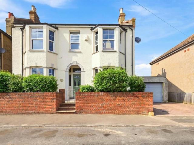 House for sale in Hawley, Monks Orchard