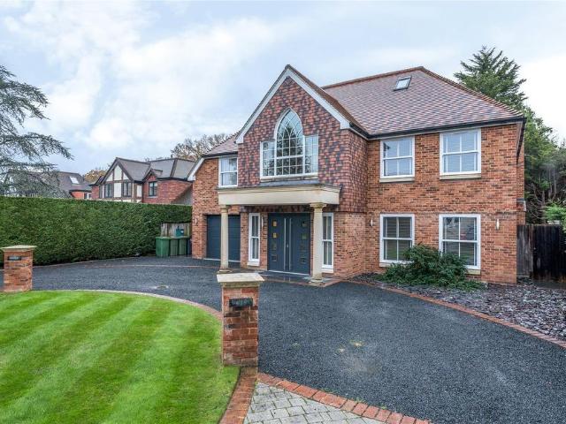 House for sale in Locksbottom, Greater London