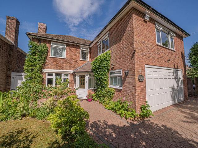 House for sale in Aspley Heath, Alderminster