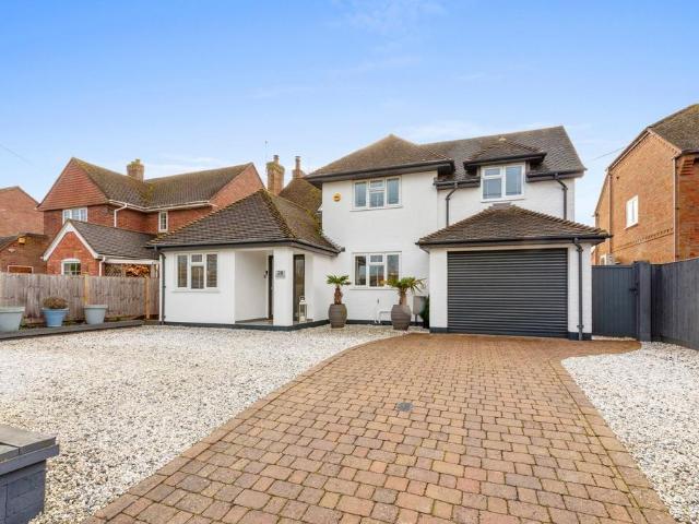 House for sale in Weston Turville