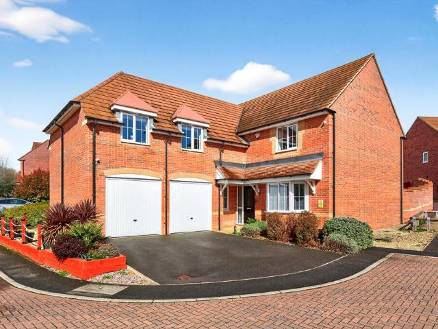 House for sale in Corby
