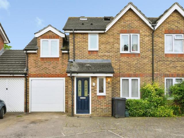 House for sale in Hare Street, Harlow