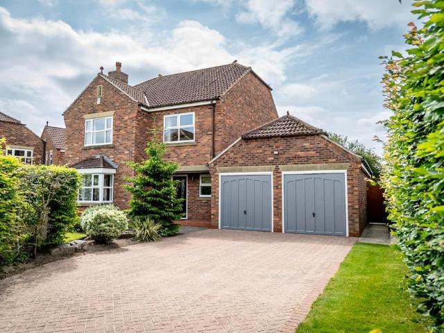House for sale in Acaster Malbis, York