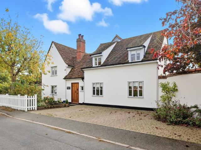 House for sale in Chipping Hill, Essex
