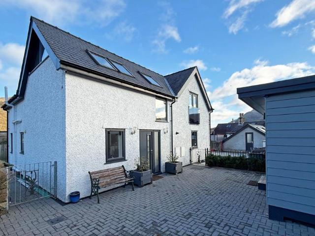 House for sale in Llanberis, Wales