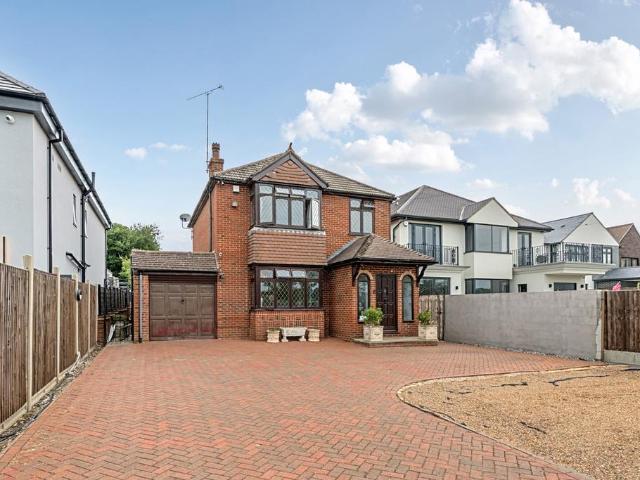 House for sale in Monks Orchard, Kent