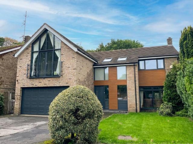 House for sale in Knutsford