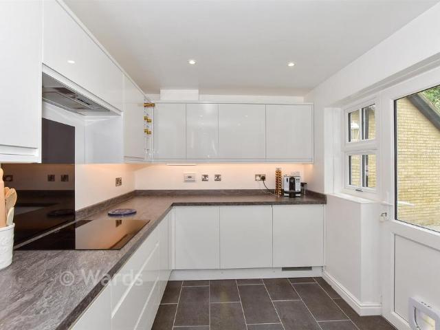 House for sale in Herne and Broomfield, The Bridge