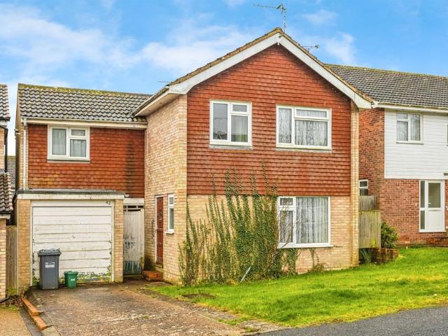 House for sale in Perryfields, West Sussex