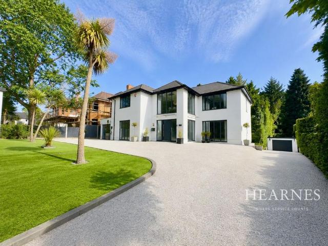 House for sale in Talbot Woods, Bournemouth
