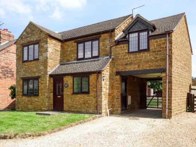 House for sale in Bourton, Evershot