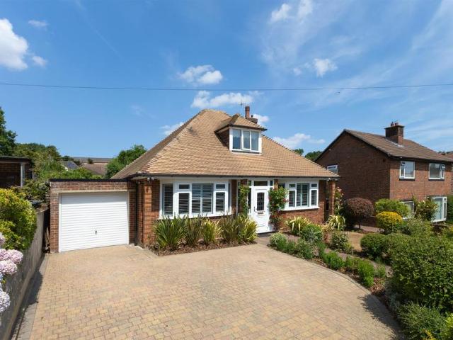 House for sale in Broomgrove, Guestling Green