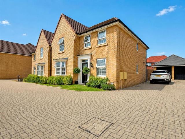 House for sale in Chipping Hill, Essex