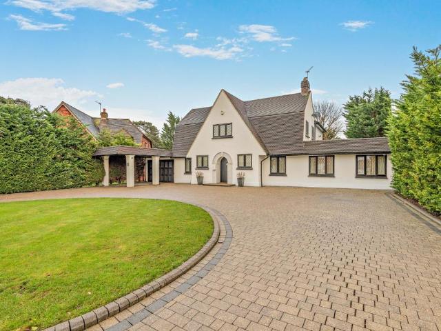 House for sale in Locksbottom, Greater London