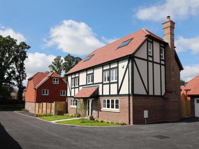 House for sale in Perryfields, West Sussex