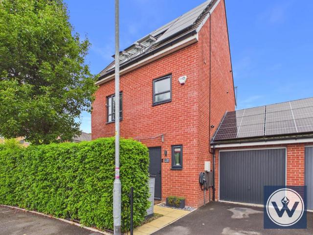 House for sale in Blackfriars, Salford